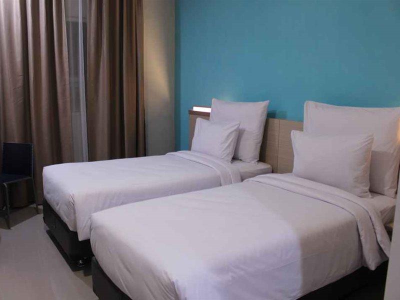 Hotel Mutiara Mitra Reddoorz Padangsidimpuan Exterior foto