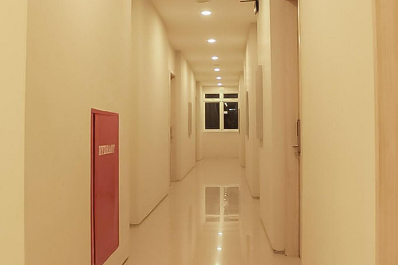 Hotel Mutiara Mitra Reddoorz Padangsidimpuan Exterior foto