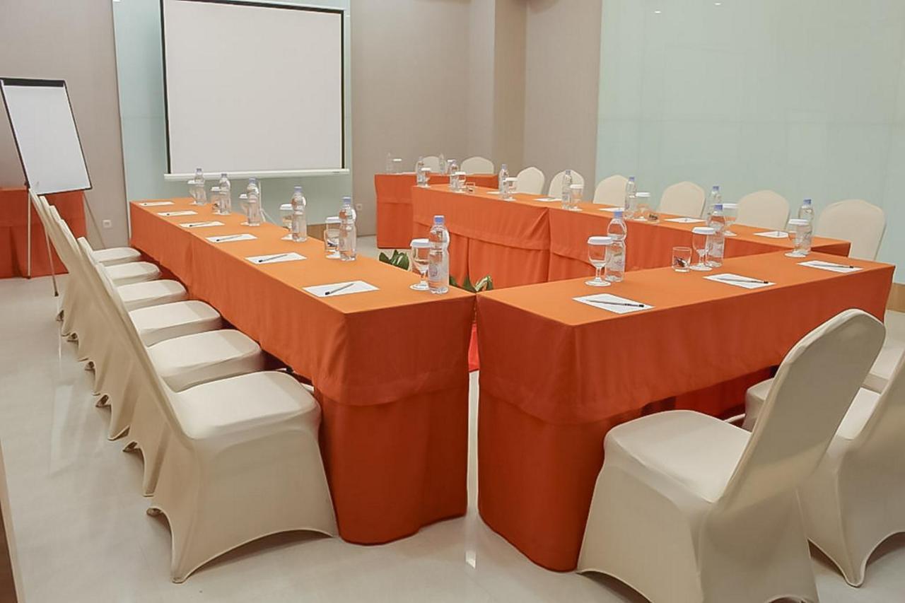Hotel Mutiara Mitra Reddoorz Padangsidimpuan Exterior foto
