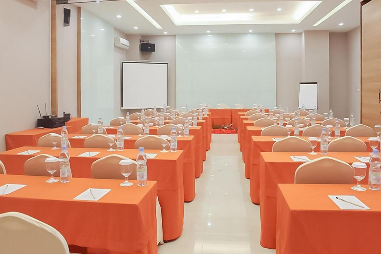 Hotel Mutiara Mitra Reddoorz Padangsidimpuan Exterior foto